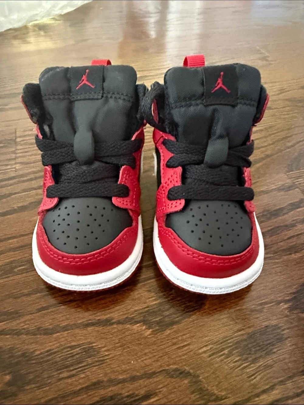 NWT Baby Jordan 1 Mid